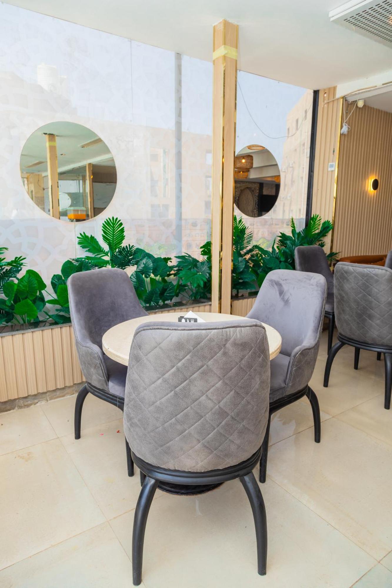 Comfort Giza Inn View Al Kawm al Akhdar Екстериор снимка