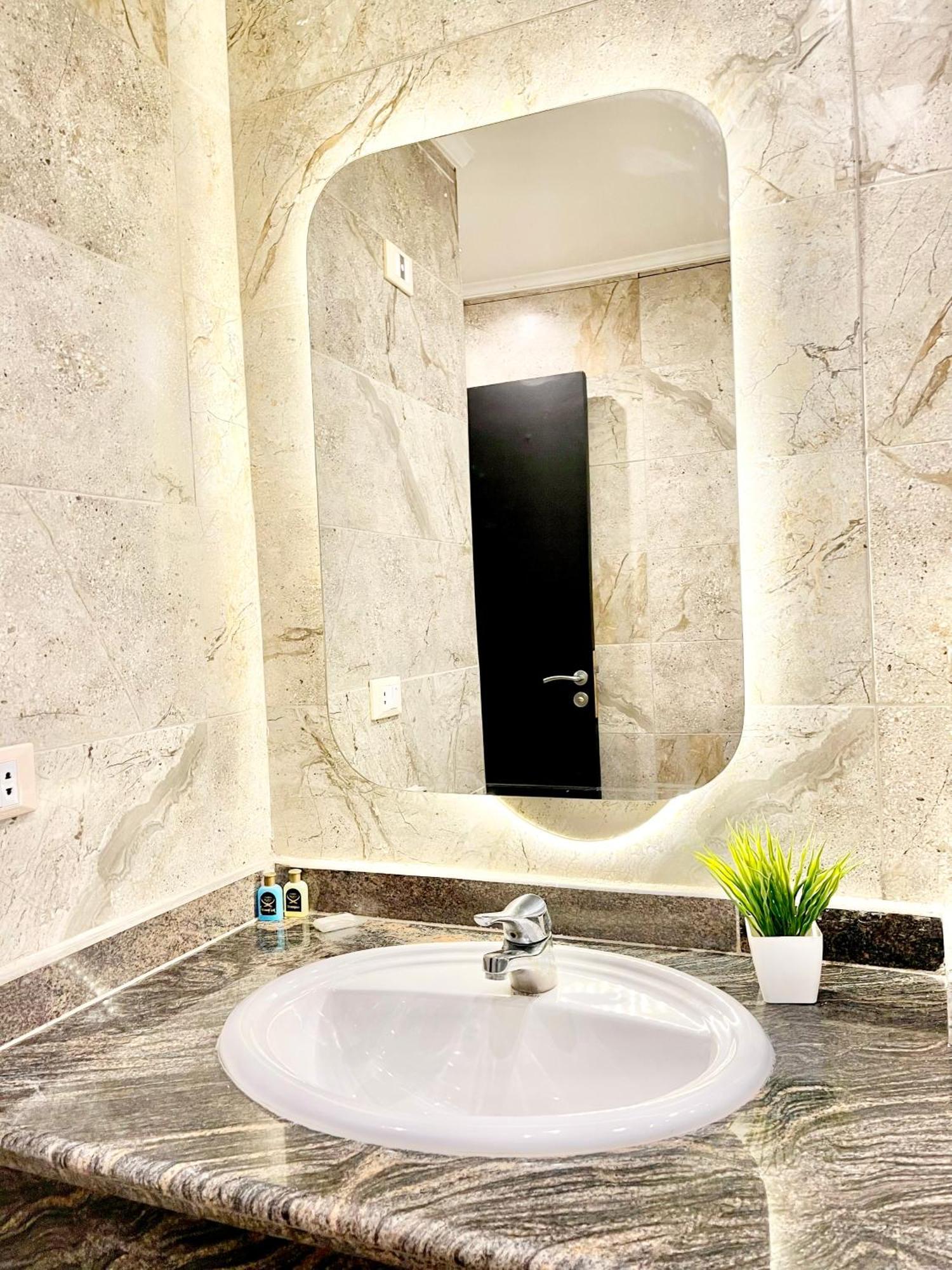 Comfort Giza Inn View Al Kawm al Akhdar Екстериор снимка